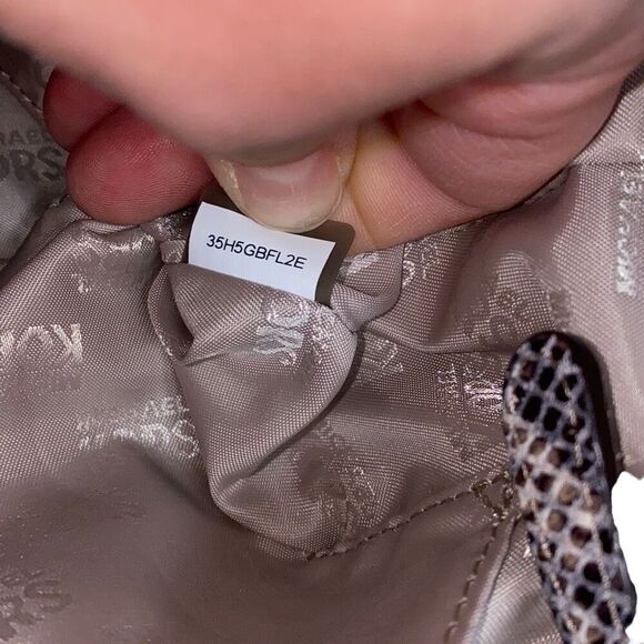 MK Michael Kors Purse Bedford Dark Sand Embossed Leather Snakeskin Bag NWT - Picture 8 of 10